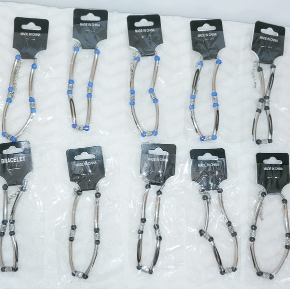 Bracelets 33 Pcs different styles. - Picture 5 of 8